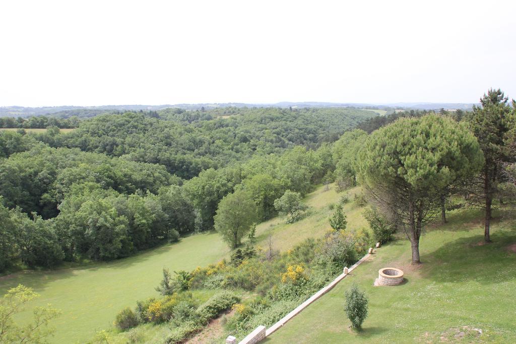 ホテルDomaine De La Greze Murat 部屋 写真