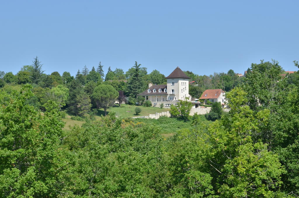 ホテルDomaine De La Greze Murat 部屋 写真
