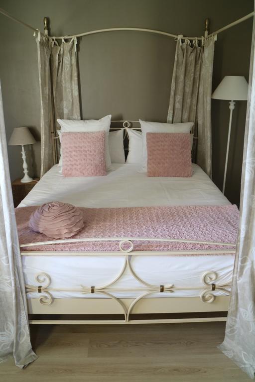 ホテルDomaine De La Greze Murat 部屋 写真