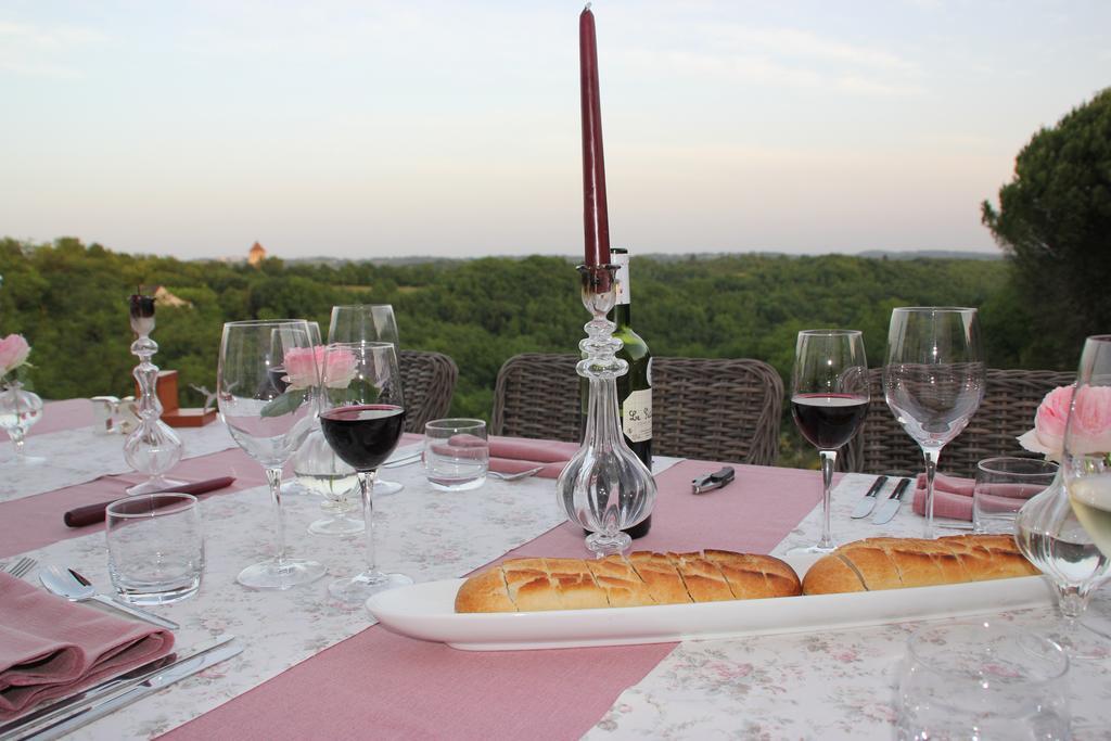 ホテルDomaine De La Greze Murat エクステリア 写真