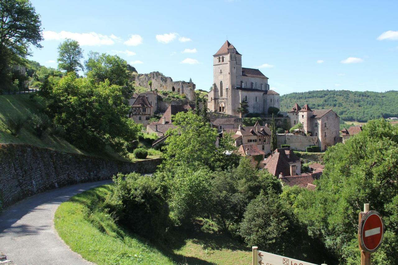 ホテルDomaine De La Greze Murat エクステリア 写真
